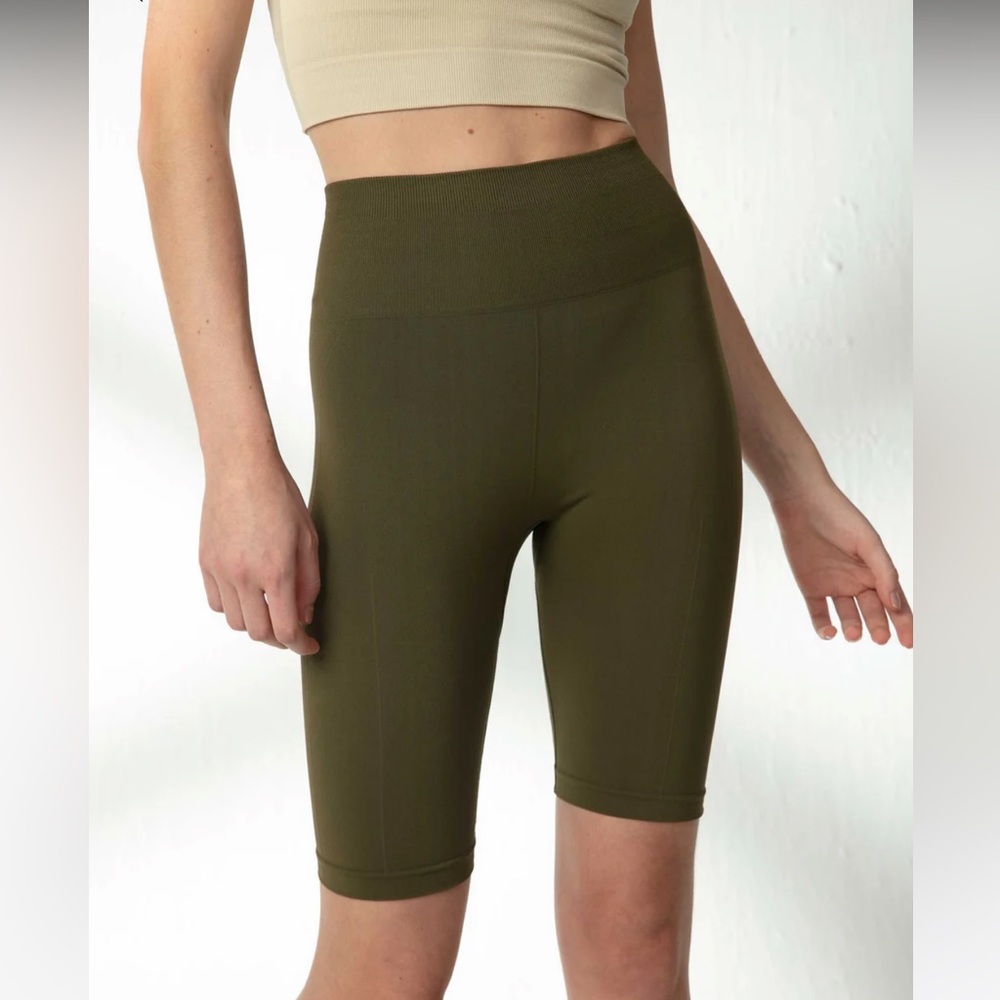 NEIWAI Seamless Biker Shorts, NWT